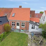 Villa Cozy In On Aero